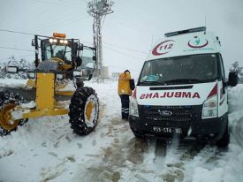 Mersin Büyükşehir’in karla mücadelesi