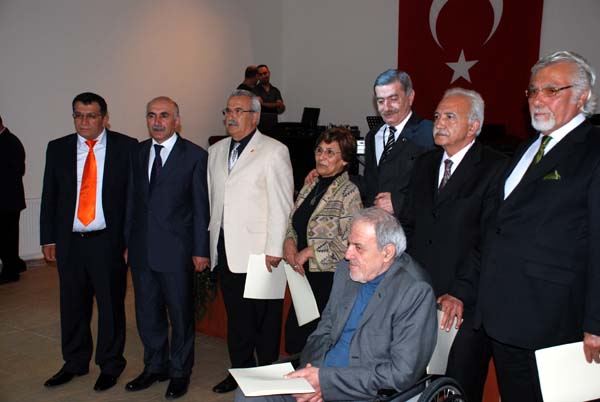 BA�KAN SE�ER��N BOR�LANMA TALEB�NE B�R KEZ DAHA RET