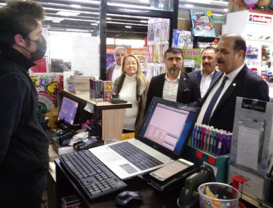 BA�KAN KARI�: HALK SE��M �ST�YOR�