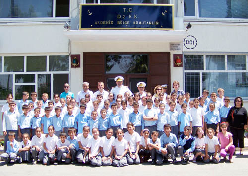 G�ne� �lk��retim Okulu Akdeniz B�lge Komutanl���na konuk oldu 