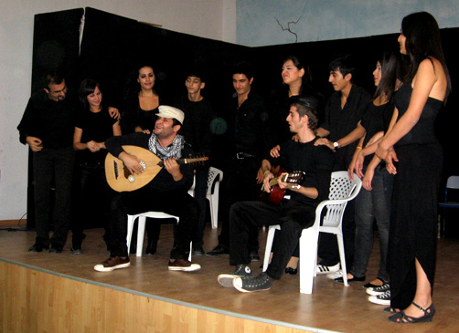 ALTAN ERKEKL� SAHNESݒN�N GEN�LER� CEZAEVݒNDE