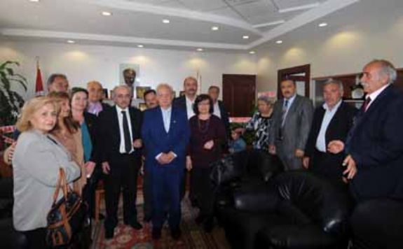 Muhtarlar’dan Başkan Genç’e tebrik ziyareti