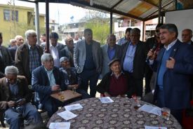 FİKRİ SAĞLAR KÖY GEZİLERİNE BAŞLADI