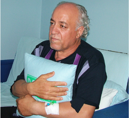 Gazeteci Okdemir Ba�ar�l� bir kalp ameliyat� ge�irdi