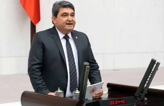 �T�RK�YE L�MANLARINI UYU�TURUCU T�CARET�NE PE�KE� �EKMEKTEN VAZGE��N�