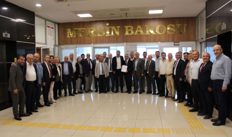 Başkan Sarı mazbatasını aldı