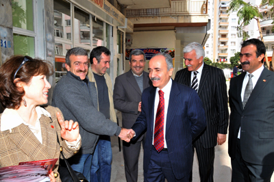 Ba�kan Gen� gezilerini s�rd�r�yor