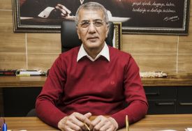 Başkan Tarhan ; Yüreğimize ateş düştü 