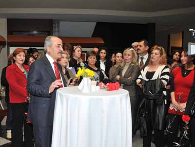 Yeni�ehir Belediyesi Kad�nlar g�n� etkinli�i