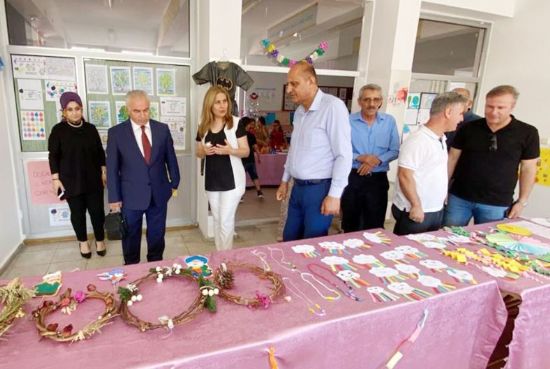 Minik ��rencilerden  at�k sergi ve defilesi