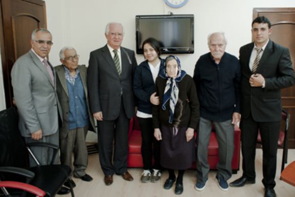 Yaşlı Bakım Evi Sakinleri  Başkan Yıldırım’ı Ziyaret Etti