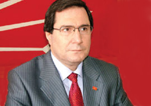 Gazete da��t�m projesine CHP Mersin �l Ba�kanl���ndan destek