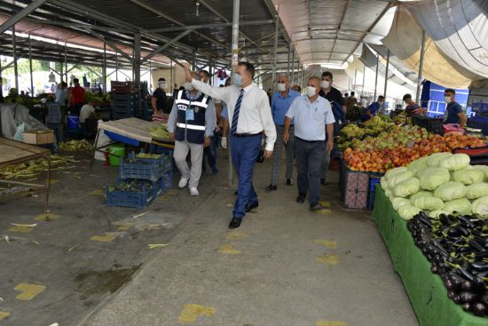 BA�KAN �ZY���T�TEN SEMT PAZARINDA �KORONAV�R�S� DENET�M�