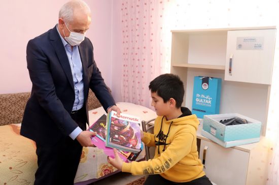 AKDEN�Z BELED�YESݒN�N  ��RENC�LERE DESTE�� ARTARAK S�R�YOR