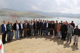 Başkan Tarhan mahalleleri ziyaret etti