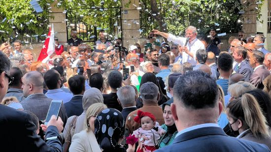 Ahmet Davuto�lu Mersin’de