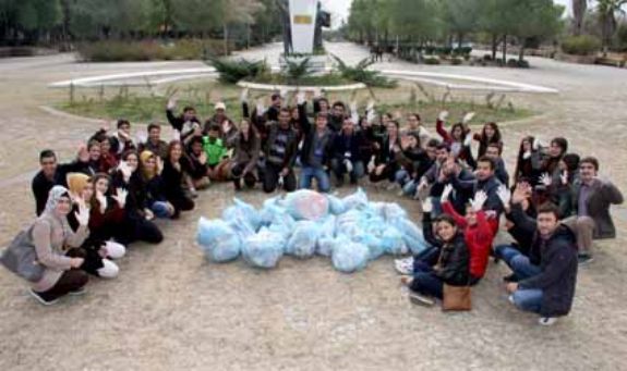 Öğrencilerden ‘ÇUKUROVA TEMİZ OVA’ Sloganlı Temizlik Kampanyası