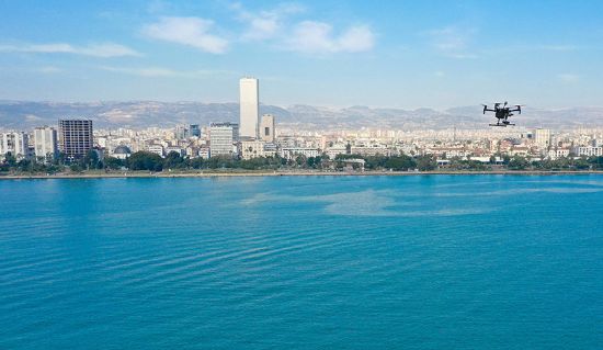 MERS�N B�Y�K�EH�R, TEM�Z AKDEN�Z ���N DRONE �LE DENET�M YAPIYOR