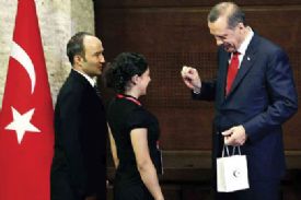 Ba�bakan yine ger�ekleri sapt�rd�