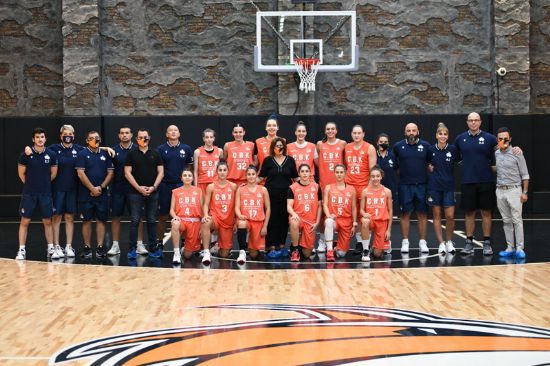 M�F�DE �LHAN KADIN BASKETBOL TURNUVASI BA�LADI