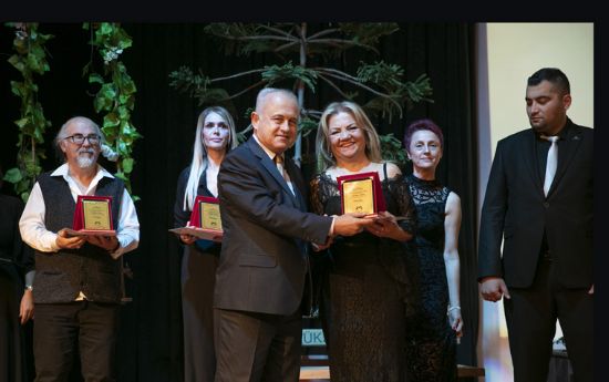 MERS�N B�Y�K�EH�R, 37. �L�M YIL D�N�M�NDE �M�T YA�AR O�UZCAN�I ANDI