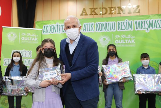 ’AKDEN�Z�DE SIFIR ATIK’ TEMALI RES�M YARI�MASININ �D�LLER� SAH�PLER�N� BULDU