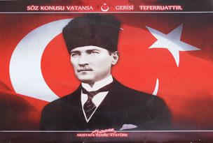 Atat�rk y�zy�l�n lideri se�ildi  