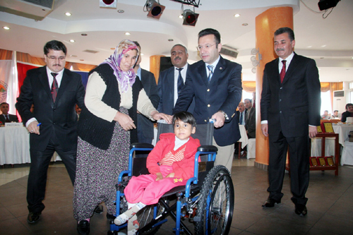 Toroslar�da engellilere,40 tekerlekli sandalye