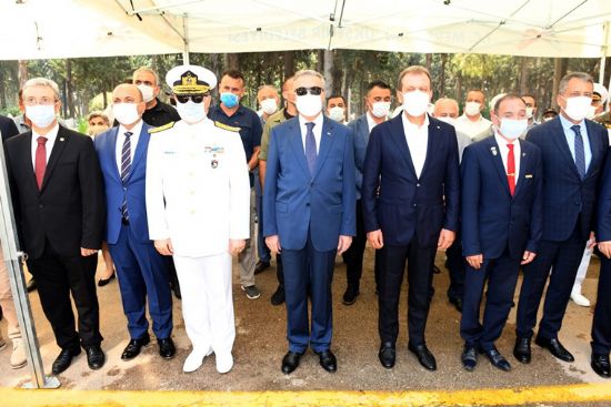 MERS�N PROTOKOLU, �EH�T A�LELER� �LE BAYRAMLA�ARAK �EH�TLER�M�Z�N KAB�RLER�NE KARANF�L BIRAKTI