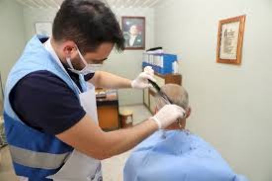 AKDEN�Z�DE YA�LI VE ENGELL� VATANDA�LAR K�MSES�Z DE��L�