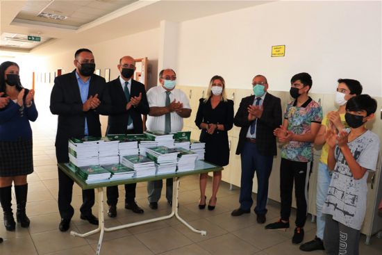 BA�KAN YILMAZ’DAN  7 B�N 222 ��RENC�YE DENEME SET� HED�YE ETT�