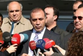 G�rsel Tekin�e g�re CHP Mersin�de 1.parti