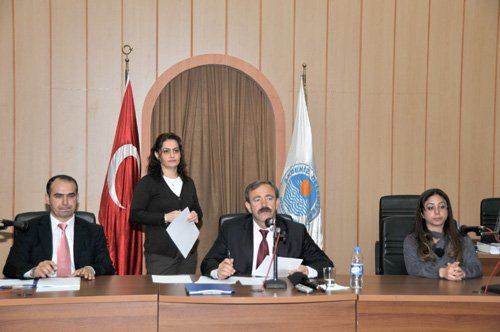 Akdeniz Belediye Meclisi ilk toplant�s�n� yapt�