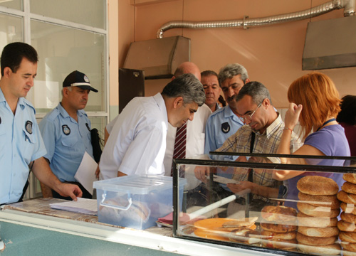 Mezitli Zab�tas�n�n �nceli�i okul kantinleri