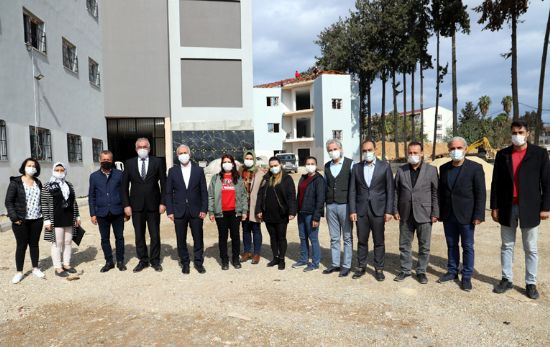 AKDEN�Z�DE YEN� B�R E��T�M YUVASI Y�KSEL�YOR