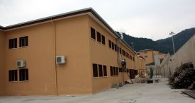 ANAMUR YARI AÇIK CEZAEVİ’NİN KANALİZASYONU 2 YILDIR BEKLEMEDE