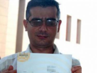 Adil Aktay �yemeden yedirmeden hizmet�