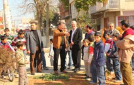 Hamit Tuna�n�n mahallelere ziyaretler s�r�yor 