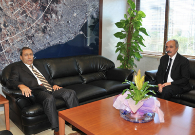 Mersin Emniyet M�d�r� Arif �ks�z  Ba�kan� �brahim Gen�i ziyaret etti