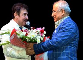 Şair Ahmet Selçuk İlkan Şiirlerini Mersinlilerle paylaştı