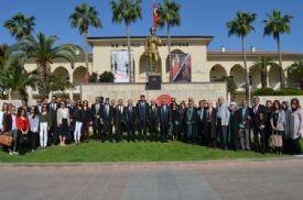 “AVUKATLARI YALNIZ BIRAKMAYIN”