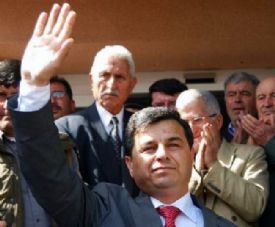 MHP ANAMUR’DA BÜYÜK YARA ALDI...