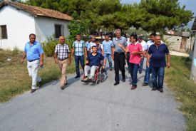 Başkan Tarhan, talepleri  yerinde dinliyor