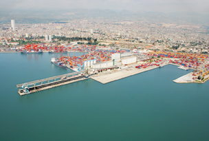 Mersin liman� rekora ko�uyor..