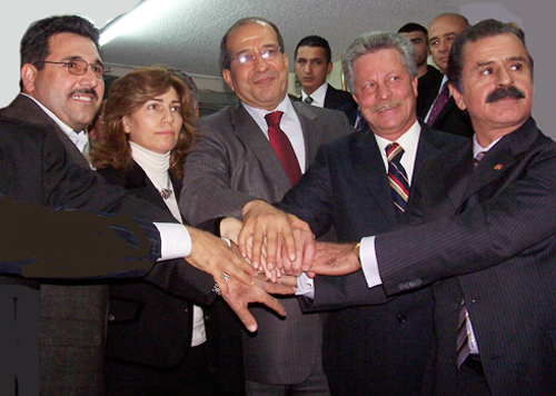 TOROSLAR BELED�YES�, KARDA MAHSUR KALAN Y�R�K A�LES�N�N YOLUNU A�TI