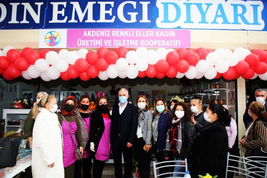 AKDEN�Z BELED�YE BA�KANI  G�LTAK�TAN KADIN EME�� D�YARI�NA Z�YARET