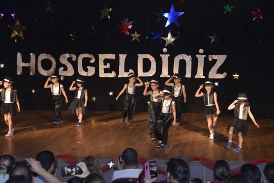   Yeni�ehir Belediyesi �ok Ama�l� Salonu �ocuklar�n Hizmetinde