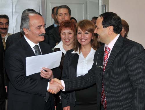 Ba�kan Gen� Mazbatas�n� Alarak G�reve Ba�lad�