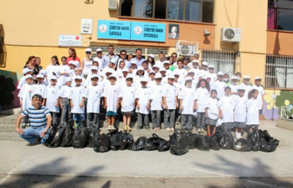 Başkan Tuna, Öğrencilerle Çöp Topladı