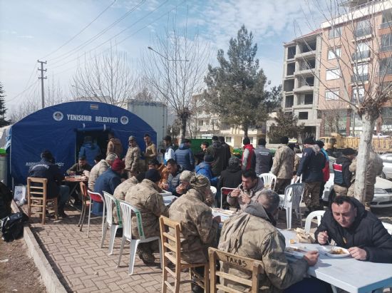 YEN��EH�R BELED�YES� ADIYAMAN�DA HER G�N 4 B�N K���YE YEMEK �KRAM ED�YOR